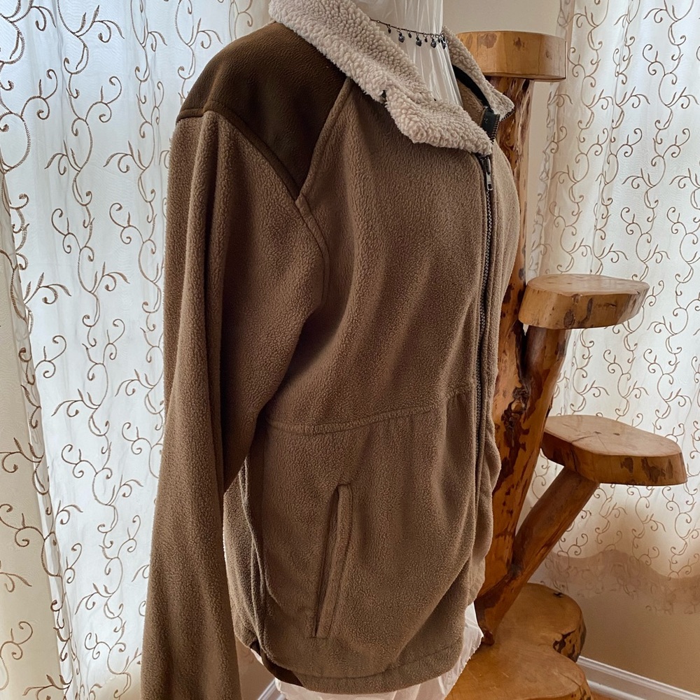 Sweater - Picture 3 of 5